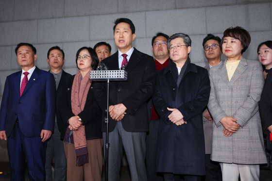 국힘 '尹 절연' 결의에 입장 발표하는 오세훈