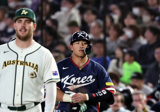 안현민, 행운의 안타