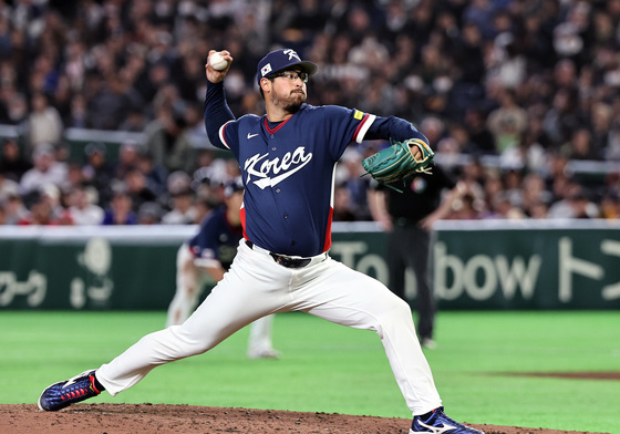 역투하는 데인 더닝