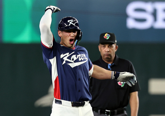 셰이 위트컴, 2루타 포효