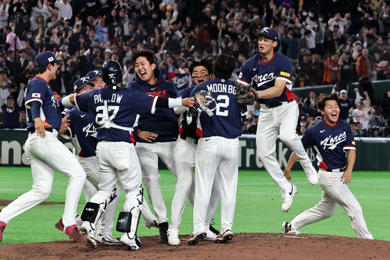 호주전 7-2 승리, 대한민국 '기적의 8강행'