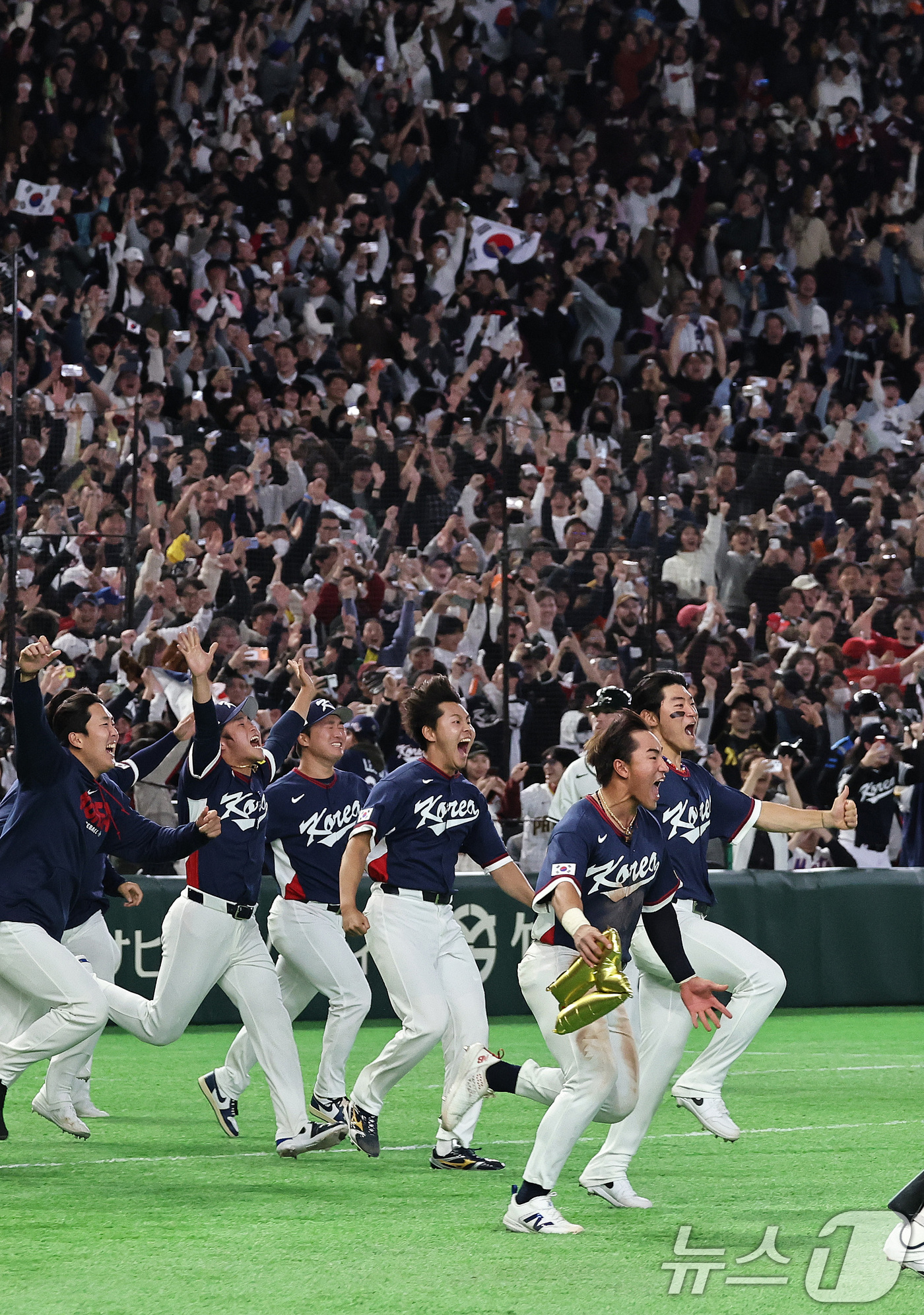 (도쿄=뉴스1) 구윤성 기자 = 9일 일본 도쿄돔에서 열린 2026 월드베이스볼클래식(WBC) 조별리그 C조 대한민국과 호주의 경기, 7-2 승리로 8강 진출을 확정지은 대한민국 …