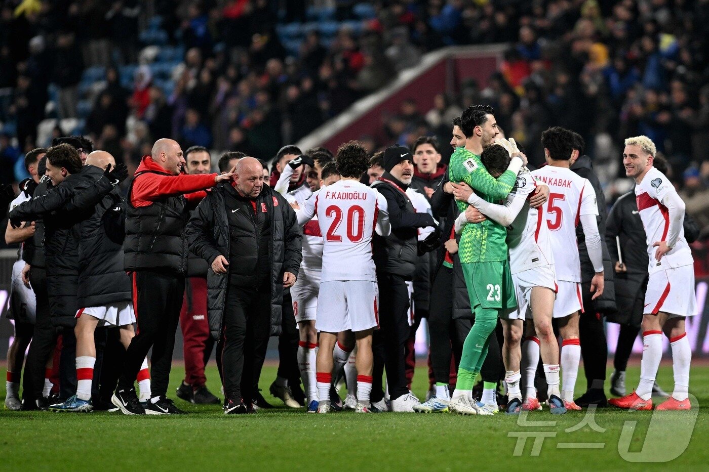 본문 이미지 - 튀르키예가 24년 만에 FIFA 월드컵에 진출했다.  ⓒ AFP=뉴스1