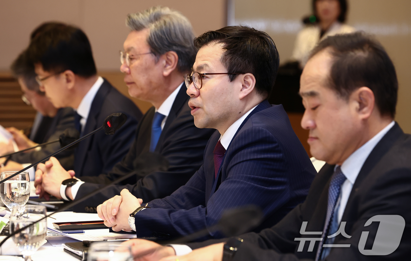 (서울=뉴스1) 김민지 기자 = 여한구 산업통상부 통상교섭본부장이 1일 오전 서울 영등포구 KFI타워에서 열린 글로벌 경제 현안대응 기업간담회에서 모두 발언을 하고 있다. 2026 …