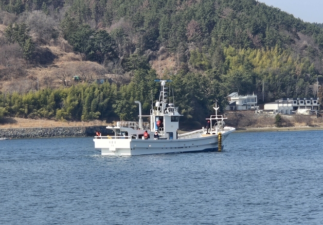 국내 첫 전기복합추진 어선 건조…내일 포항서 진수식 개최