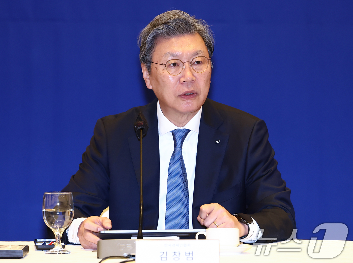 (서울=뉴스1) 김민지 기자 = 김창범 한국경제인협회 부회장이 1일 오전 서울 영등포구 KFI타워에서 열린 글로벌 경제 현안대응 기업간담회에서 인사말을 하고 있다. 2026.4.1 …