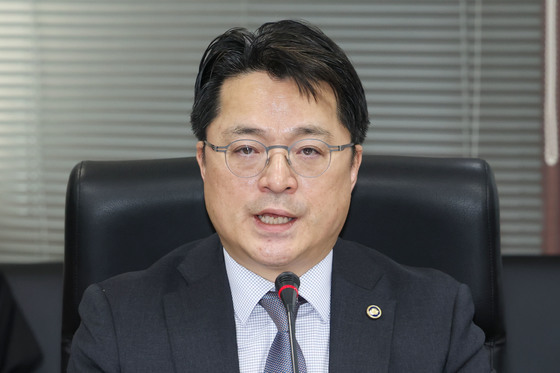 문신학 차관 '정부 나프타 안정적 확보에 총력'