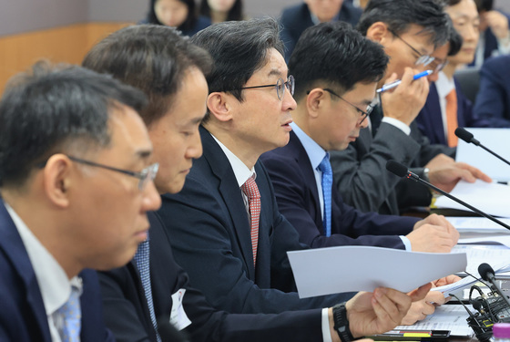 모두발언하는 이억원 금융위원장