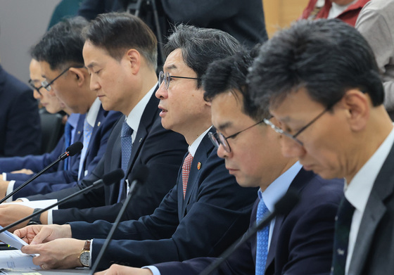 모두발언하는 이억원 금융위원장