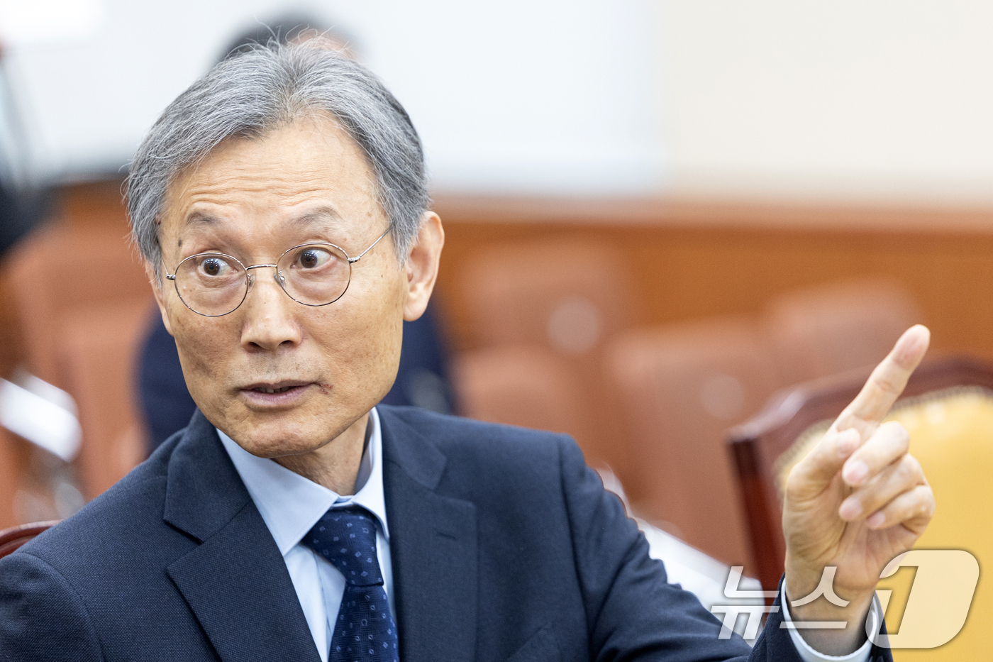 (서울=뉴스1) 이승배 기자 = 고광헌 방송미디어통신심의위원회 위원장 후보자가 1일 서울 여의도 국회에서 열린 제433회국회(임시회) 과학기술정보방송통신위원회 인사청문회에 출석해 …