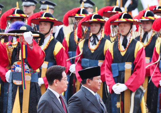 한·인니 대통령 의장대 사열