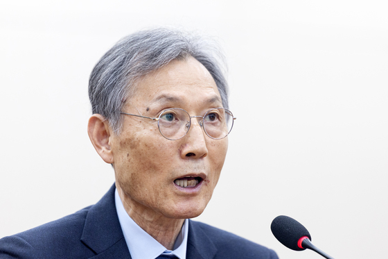 답변하는 고광헌 후보자