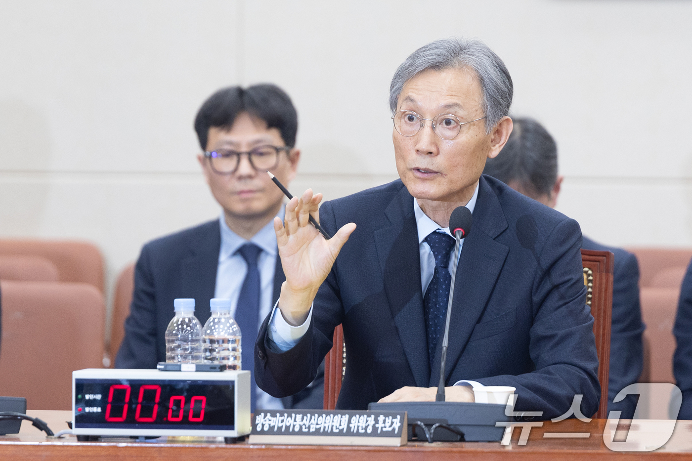 (서울=뉴스1) 이승배 기자 = 고광헌 방송미디어통신심의위원회 위원장 후보자가 1일 서울 여의도 국회에서 열린 제433회국회(임시회) 과학기술정보방송통신위원회 인사청문회에 출석해 …