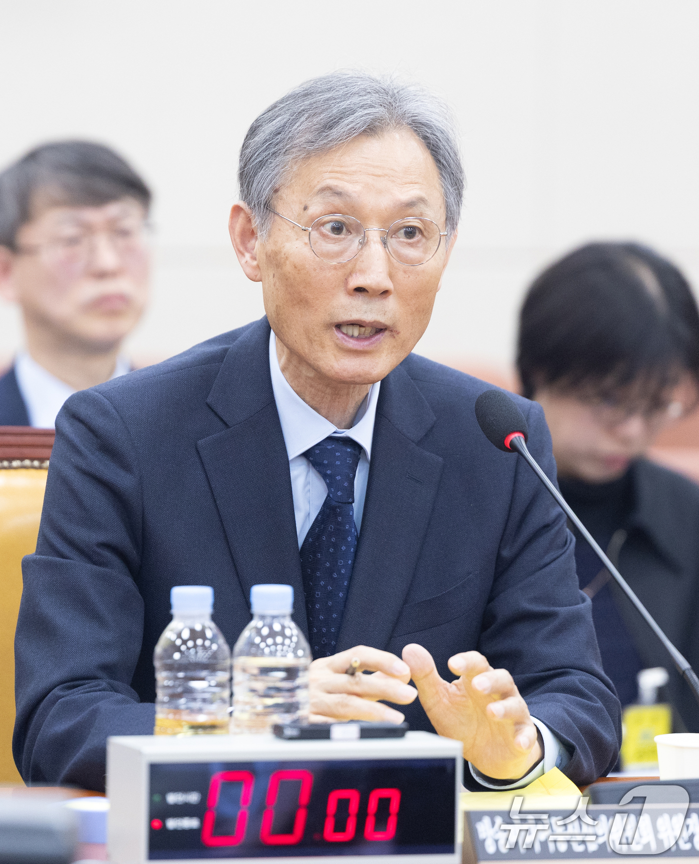 (서울=뉴스1) 이승배 기자 = 고광헌 방송미디어통신심의위원회 위원장 후보자가 1일 서울 여의도 국회에서 열린 제433회국회(임시회) 과학기술정보방송통신위원회 인사청문회에 출석해 …