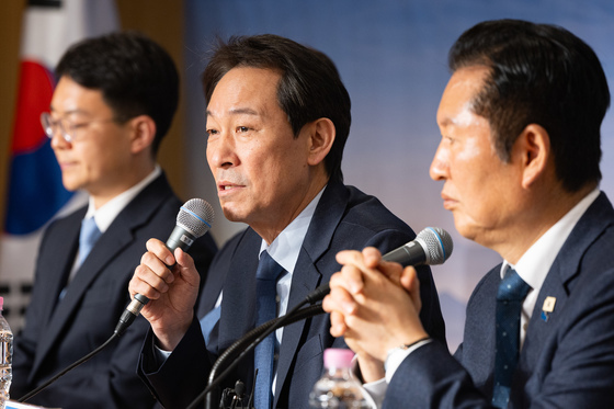 철원 찾은 정청래 "접경지 눈물 닦아줘야"…우상호 "성과로 보답"