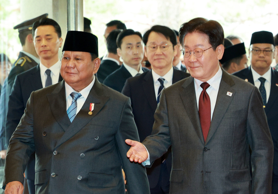 인도네시아 대통령 영접하는 이재명 대통령