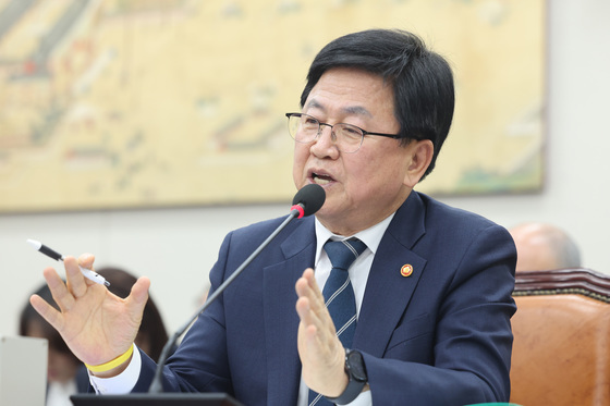 "추경 예산 신속 편성해 학교 지원"…교육장관-시도부교육감 회의