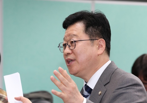 전북도지사 출마 관련 입장 밝히는 안호영 의원