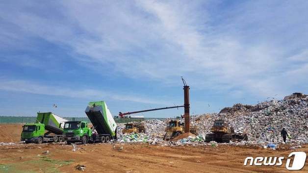 쓰레기 '원정소각' 반발에…공공소각장 정비 때 직매립 한시 허용
