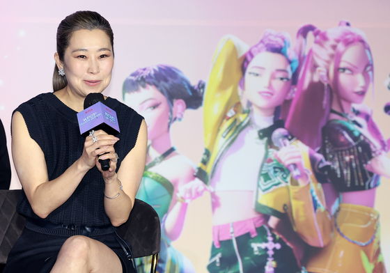 인사말 하는 '케데헌' 매기 강 감독