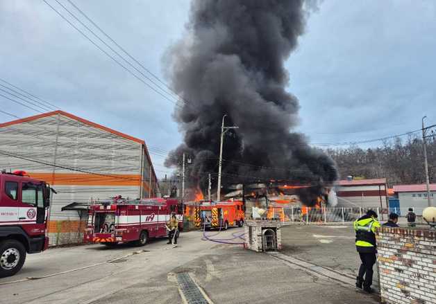 원주 폐식용유 수거업체서 화재…2시간 50분 만에 진화(종합)