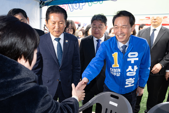 '우상호 고향' 철원 찾은 정청래 "禹 가는 길 당이 뒷받침"(종합2보)