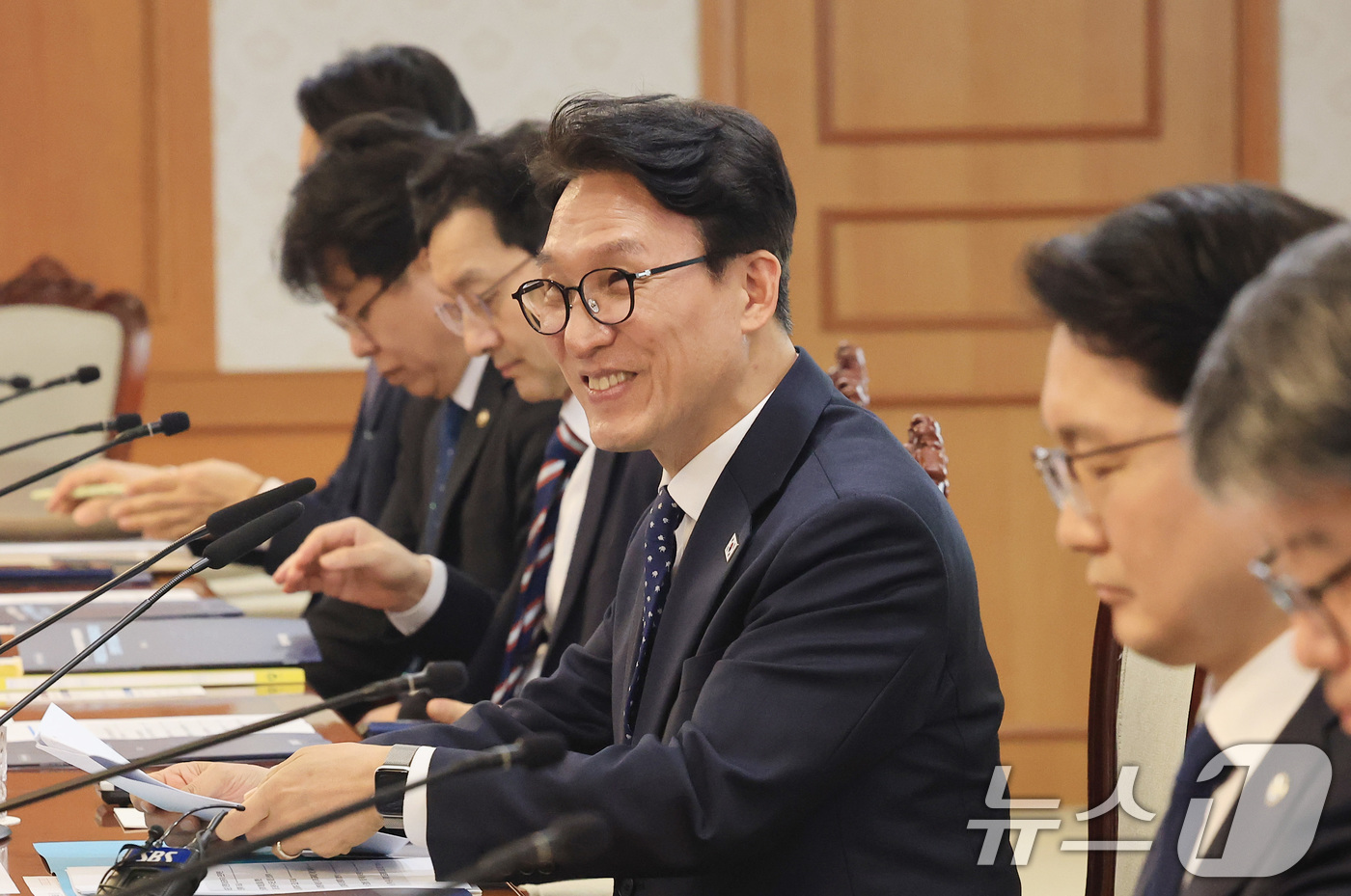 (서울=뉴스1) 임세영 기자 = 김민석 국무총리가 1일 서울 종로구 정부서울청사에서 열린 제2차 국토대전환 범정부 추진협의회 회의에서 환하게 웃고 있다. 2026.4.1/뉴스1