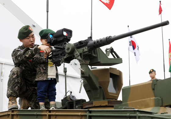 "꼬마 해병입니다"