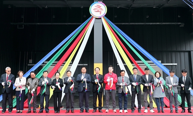 괴산군, 로컬푸드 유통센터 준공…지역 먹거리 선순환 거점 구축