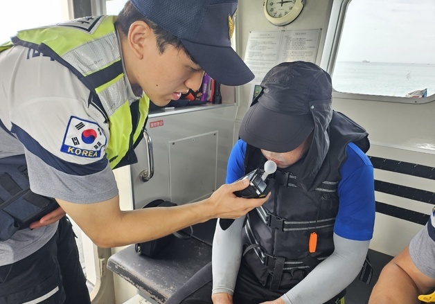 평택해경, 봄철 낚시어선 구명조끼 착용·음주 운항 집중 점검