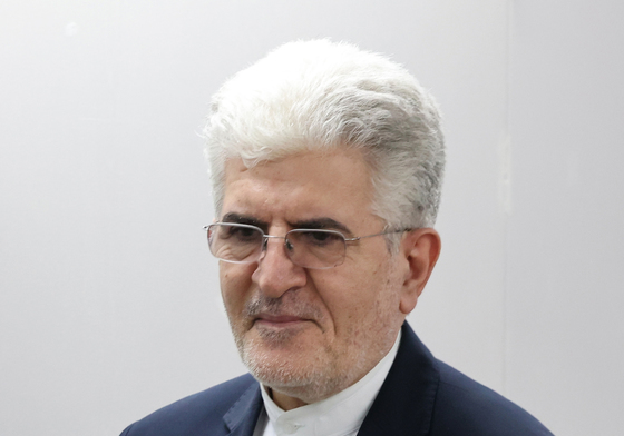 토론회 참석하는 주한이란대사