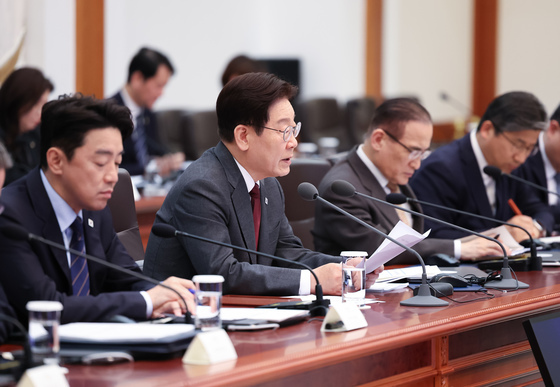 비상경제점검회의 발언하는 이재명 대통령