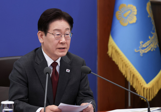 李대통령 "출퇴근 대중교통 혼잡 완화 대책, 국토부가 일임" 지시