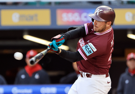 안타치는 브룩스