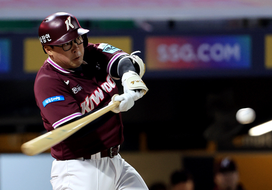 안치홍 '한 방 날려주지'