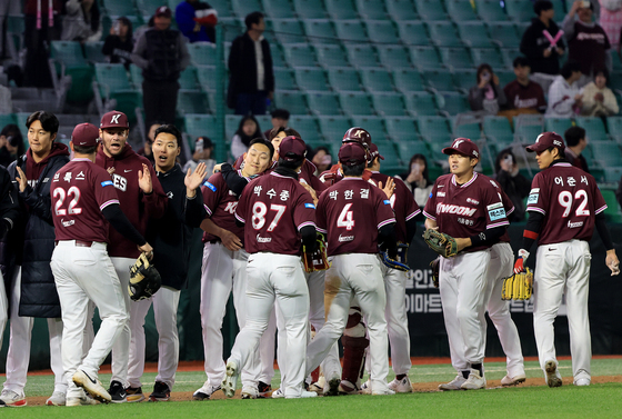 연패 탈출하는 키움, 11-2 승리