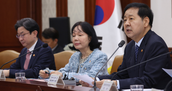 비상경제본부회의 주재하는 구윤철 부총리