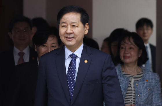 비상경제본부회의 참석하는 구윤철 부총리