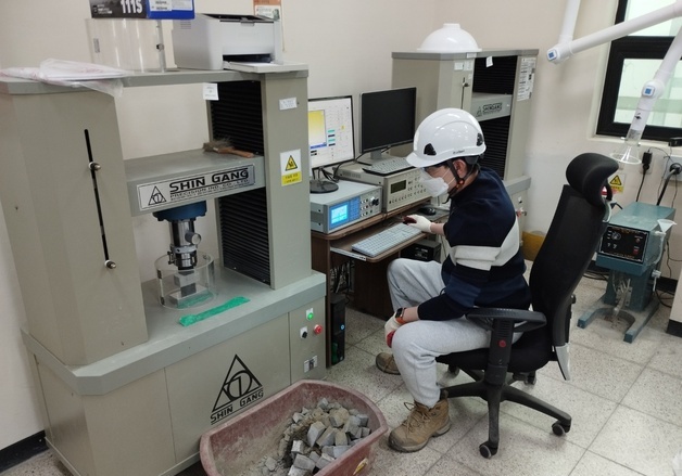 "자재 품질이 곧 시민안전"…서울시, 건설안전 위한 품질시험 수행