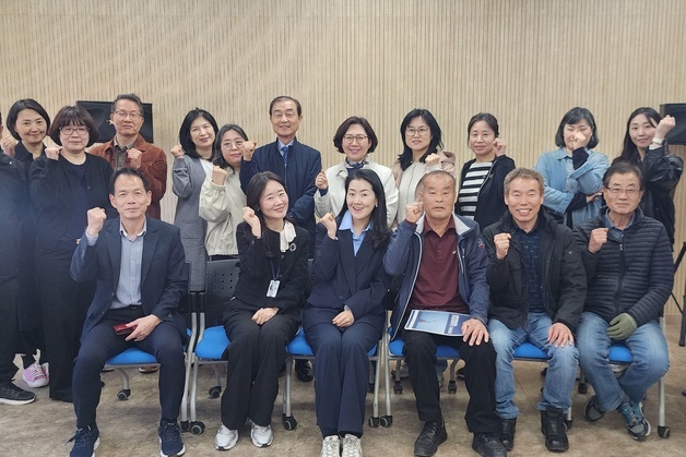 충주시농촌활성화지원센터, 마을 발전 이끌 소통전문가 양성