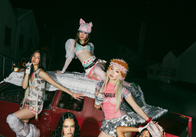 캣츠아이, 신곡 '핑키 업' 공개…코첼라서 무대 최초 공개