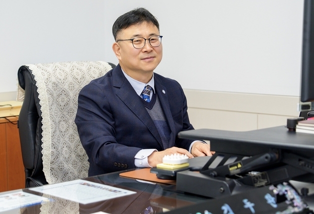 증평군, 김두환 부군수 권한대행 체제 전환…"군정 공백 없다"