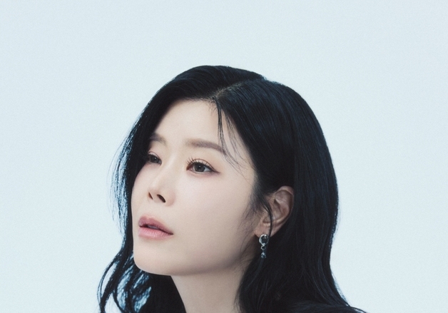 '이혼' 린, 이수 설립 소속사도 떠난다…"음악적 여정 마무리"