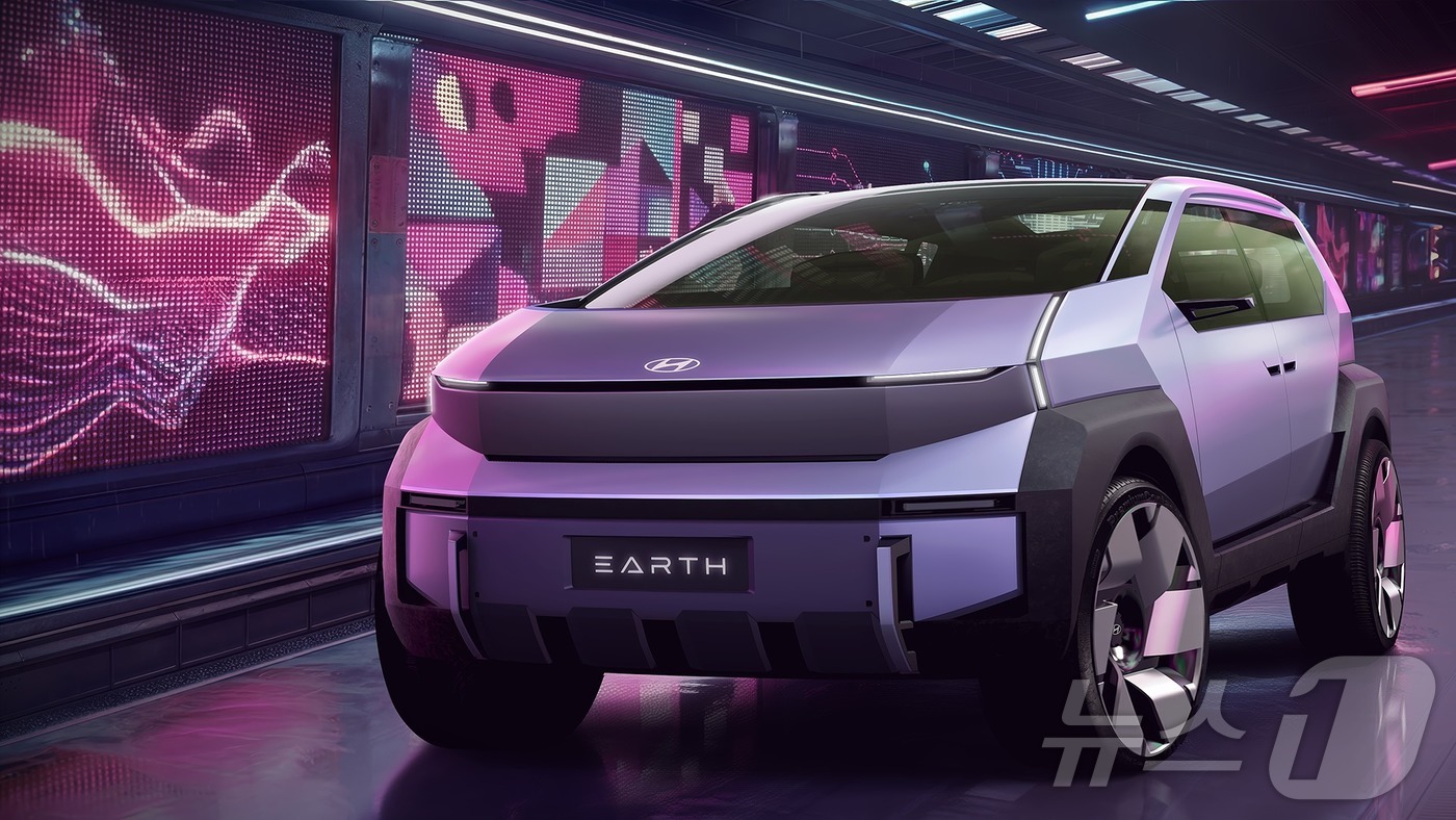 (서울=뉴스1) = 현대자동차는 지난 7일부터 10일까지 중국 현대 모터스튜디오 베이징에서 열린 '아이오닉 브랜드 론칭 행사'에서 아이오닉 브랜드의 중국 진출을 공식화하며 콘셉트카 …