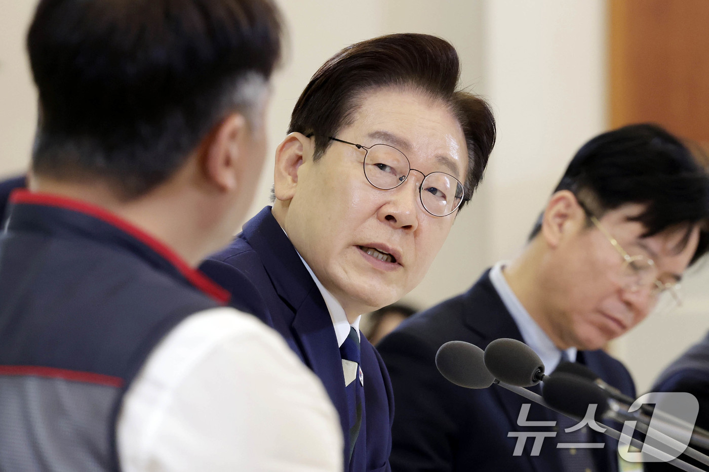 (서울=뉴스1) 이재명 기자 = 이재명 대통령이 10일 청와대에서 열린 전국민주노동조합총연맹 초청 간담회에서 발언하고 있다. 2026.4.10/뉴스1