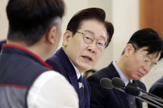 李대통령 "2년 기간제법, 노동자 보호 아닌 고용금지법…대안 만들자"