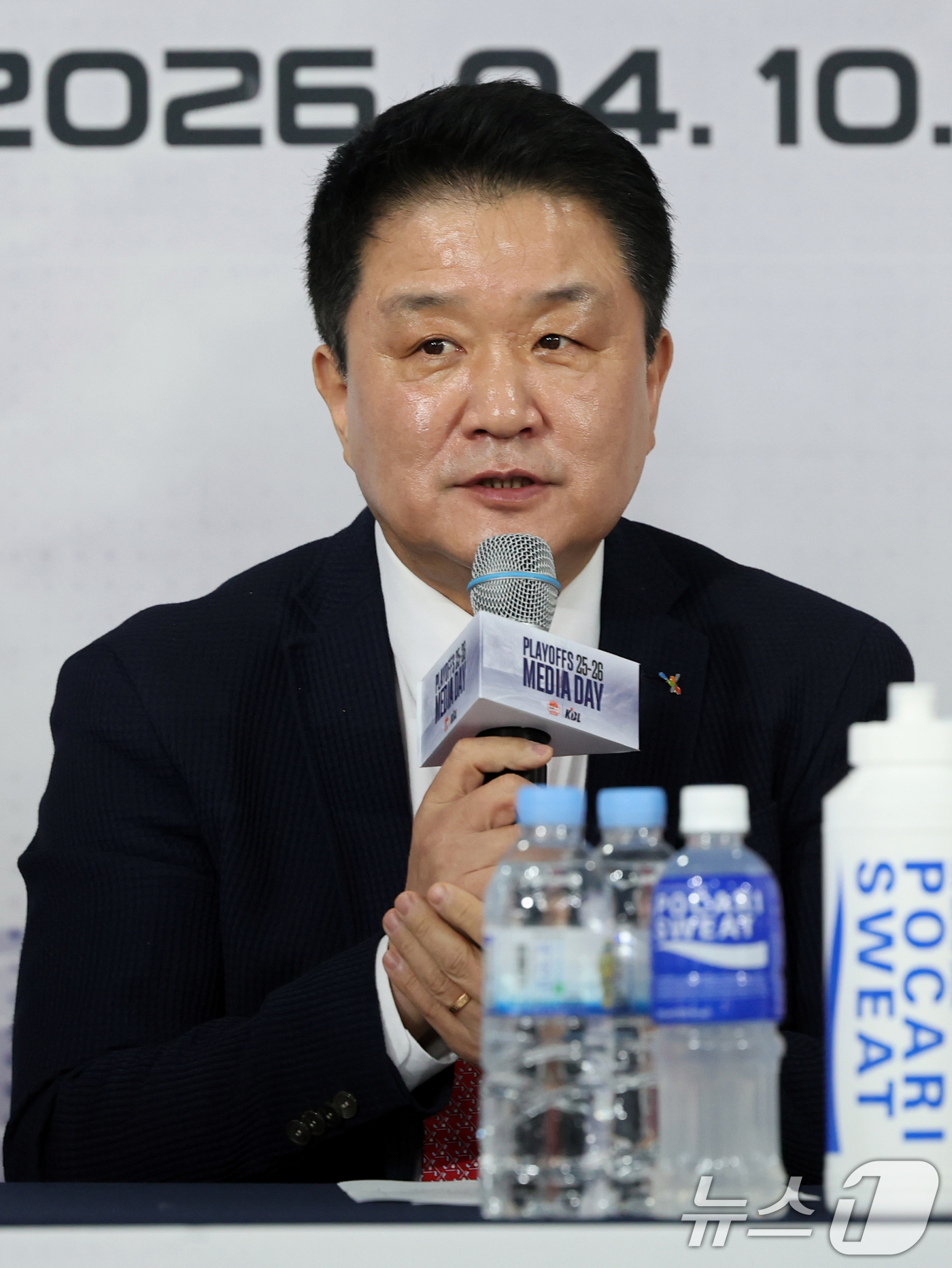 (서울=뉴스1) 황기선 기자 = 정관장 유도훈 감독이 10일 서울 강남구 KBL센터에서 열린 '2025-2026 LG전자 프로농구 플레이오프 미디어데이'에서 포부를 밝히고 있다. …