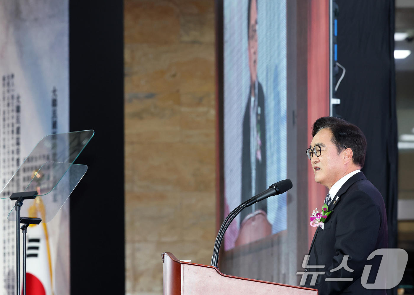 (서울=뉴스1) 국회사진기자단 = 우원식 국회의장이 10일 서울 여의도 국회 로텐더홀에서 열린 대한민국 임시의정원 개원 107주년 기념식에서 기념사를 하고 있다. 2026.4.10 …