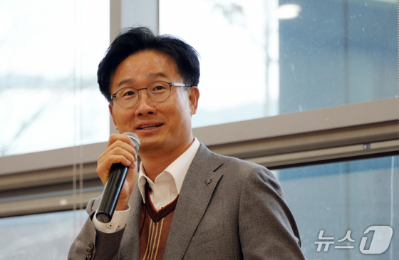 신현성 총리실 민정실장 면직…'험지' 보령·서천 지방선거 지원