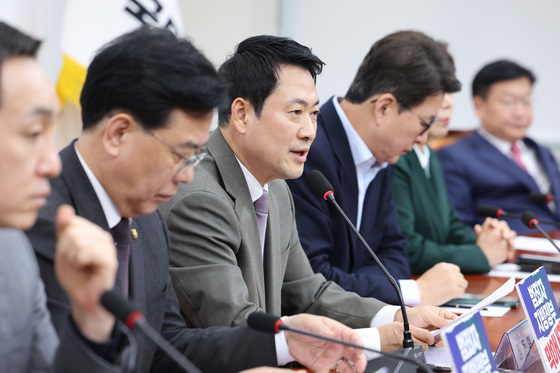 긴급 최고위 주재하는 장동혁